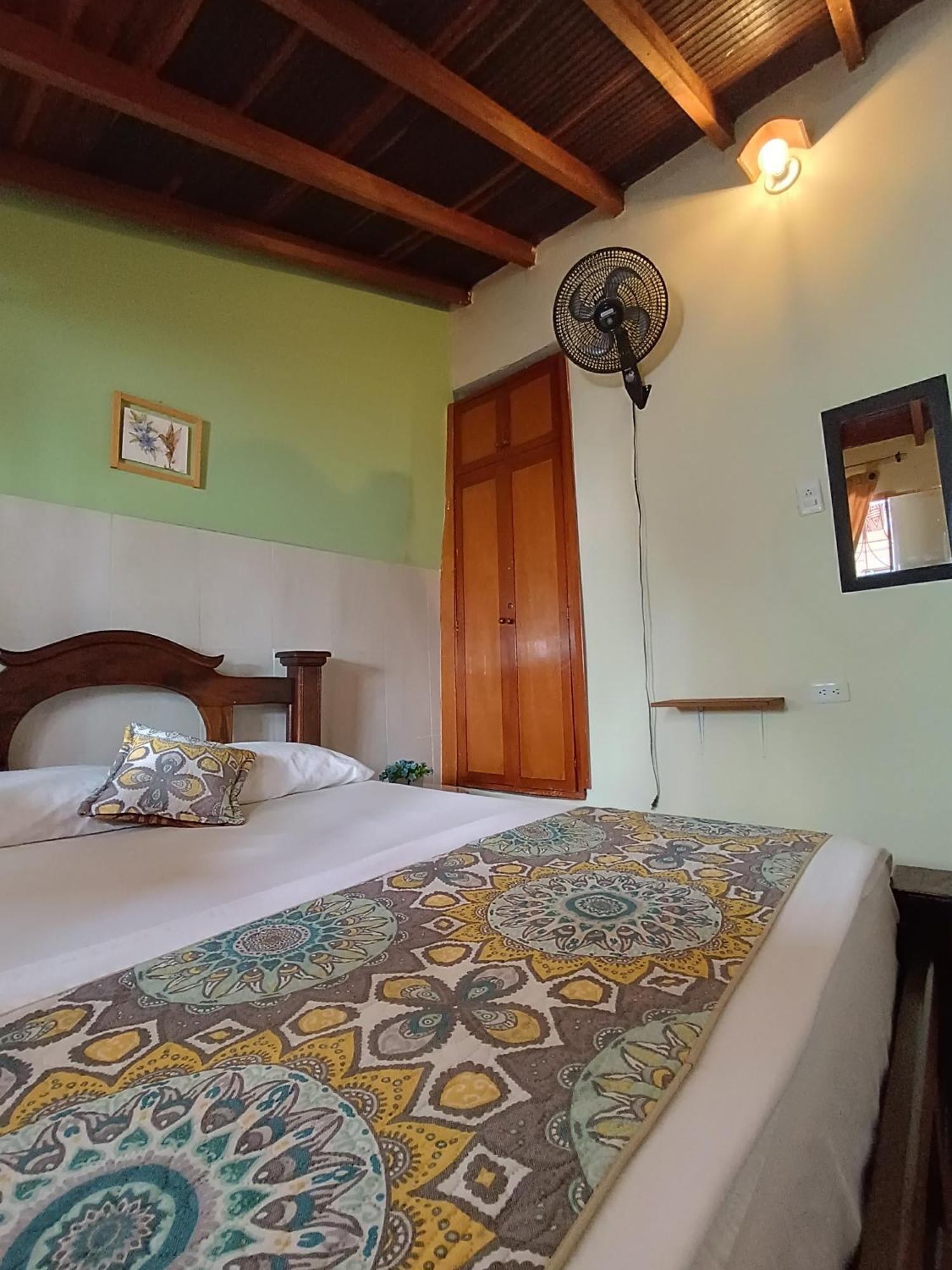 Adventure Hostel 산힐 외부 사진